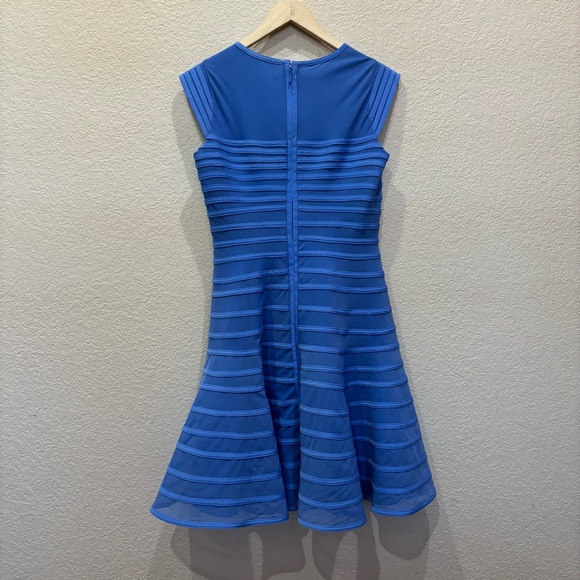 Halston Heritage Blue Illusion Stripe Fit & Flare Dress Size 6 - Picture 10 of 10
